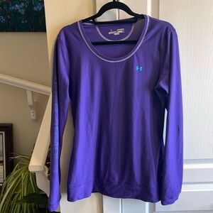 🌸Under Armour slim fitting long sleeve sport top